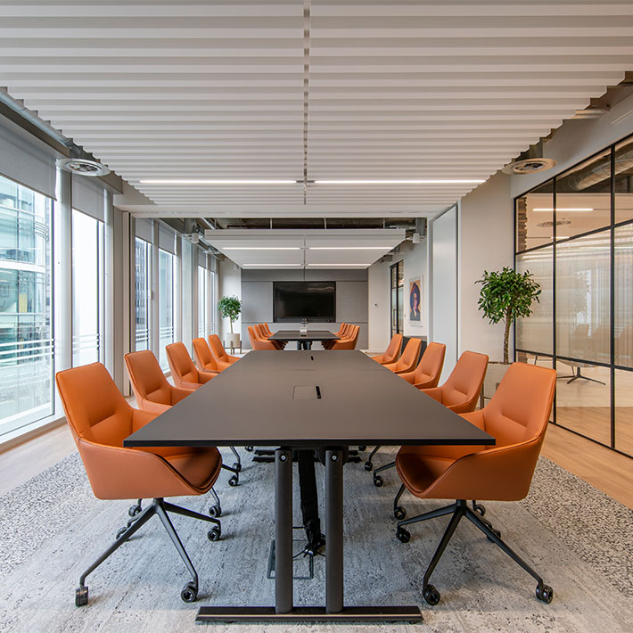 helaba bank boardroom with bali planting