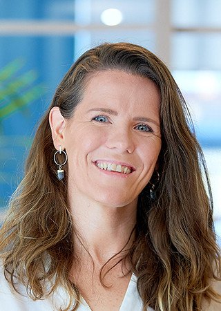 caroline-grange_website-1711477829.jpg
